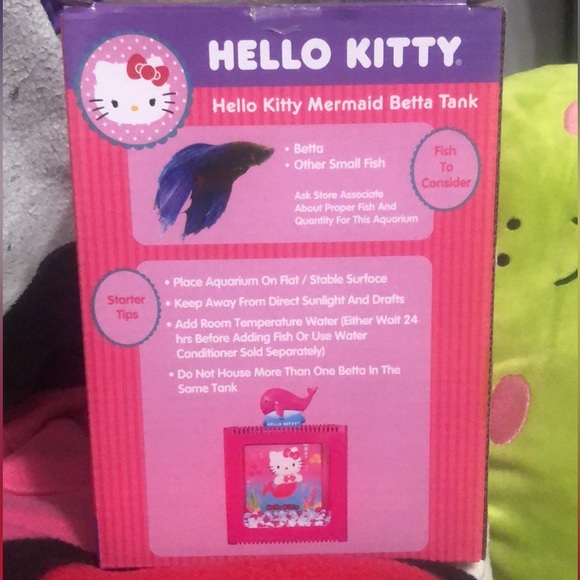 Hello Kitty Mermaid Betta Tank With Decorative Lid - Picture 5 of 5